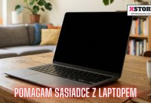 Pomagam sąsiadce z laptopem